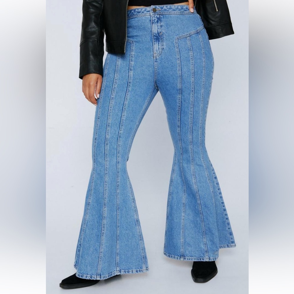PERFECT for Fall - Mid Rise Flare Jean
